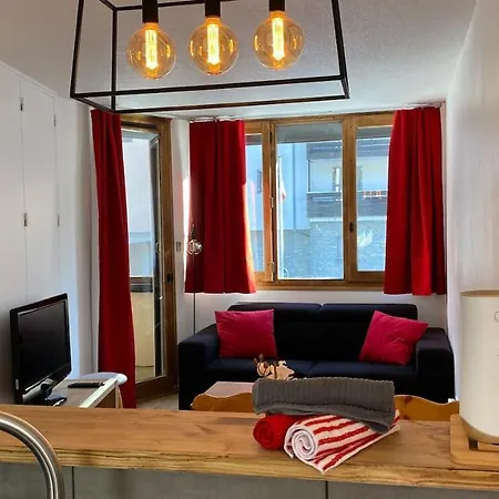 Chamois De Chamonix, Confortable 2 Pieces, Balcon, Parking Gratuit Шамони