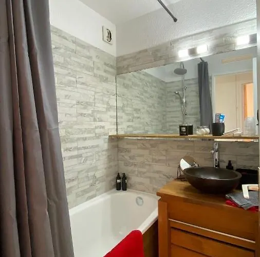 Chamois De Chamonix, Confortable 2 Pieces, Balcon, Parking Gratuit